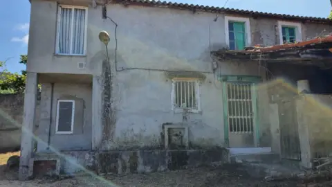 Casa rústica en calle Hervés
