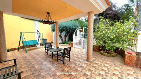 Chalet en Los Médicos-Santa Ana