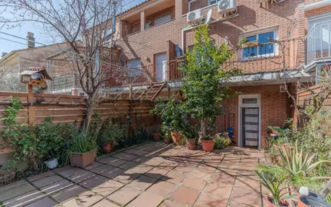 Casa en Carrer de la Riera d'Osor