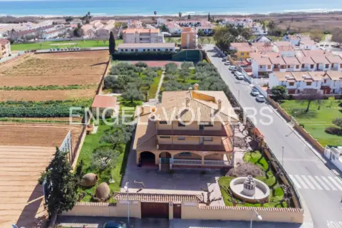 Casa en Urbanització Marítima Residencial