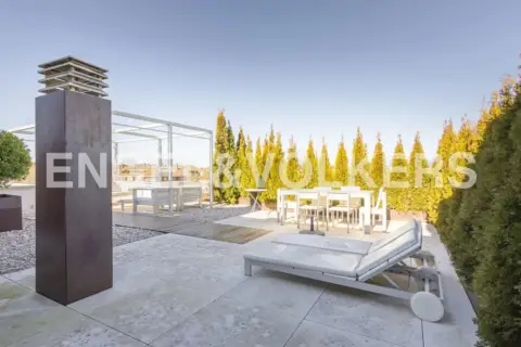 Dúplex en Valdemarín