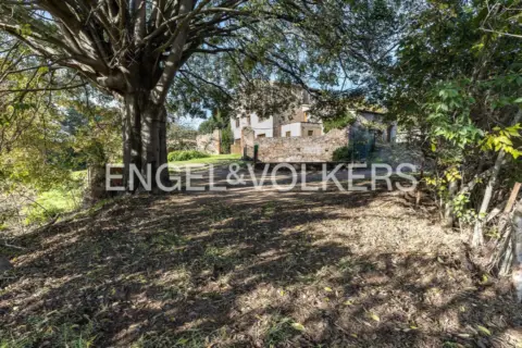 Casa rústica en Palau-solità i Plegamans