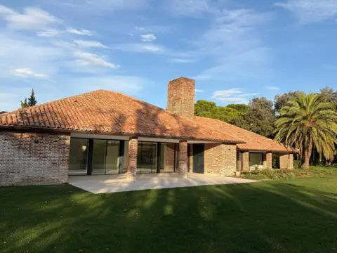 Casa en calle de Lamiaco