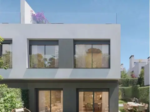 Chalet en Avenida de Cerro de la Curia, 1