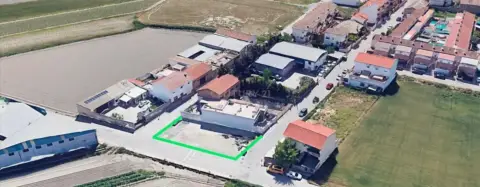 Terreno en calle Cam. Cementerio, nº 18