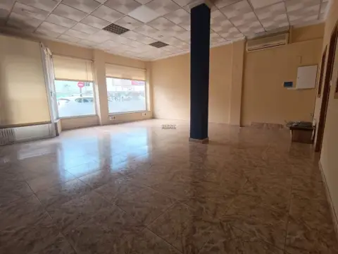 Local comercial en calle del Submarino, 55