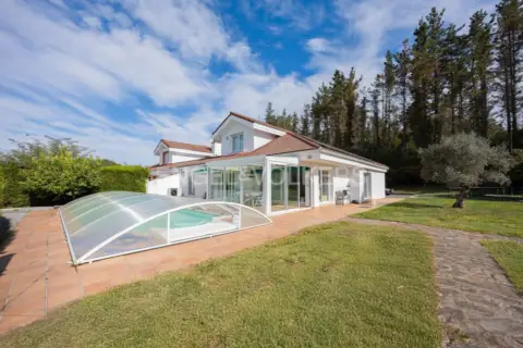 Casa adosada en Larrabetzu