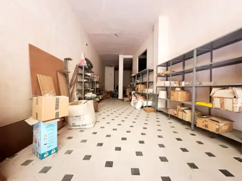 Local comercial en calle del Vestuario