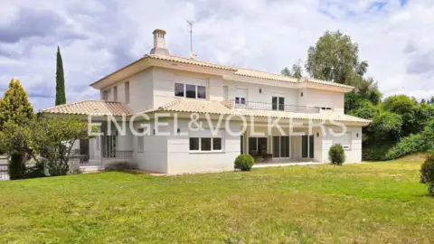 Casa en Las Vegas-El Pozanco-Adelfillas