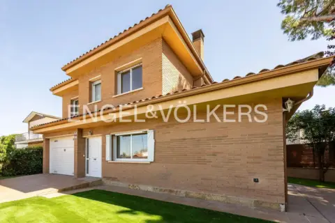 Casa en Mira-sol