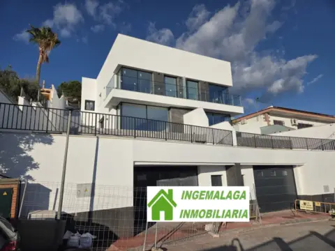 Chalet en calle Bartolomé de las Casas