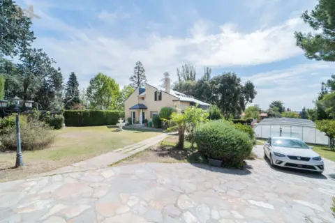 Chalet en calle Tres