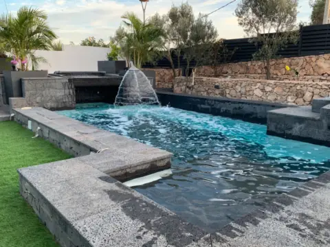 Casa en Triquivijate