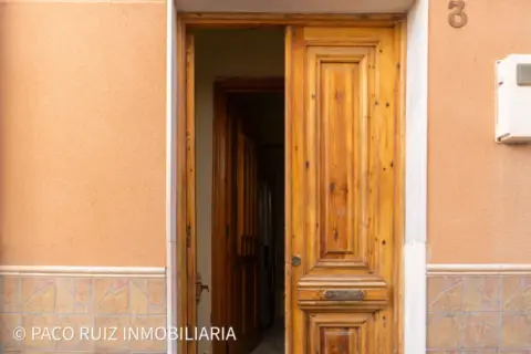 Casa adosada en calle García Roca