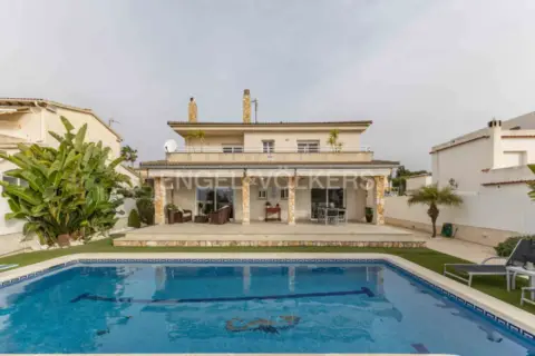 Casa en Creixell