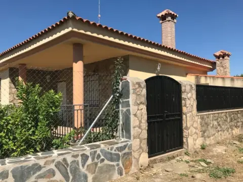 Casa rústica en Paseo de Juan Carlos I