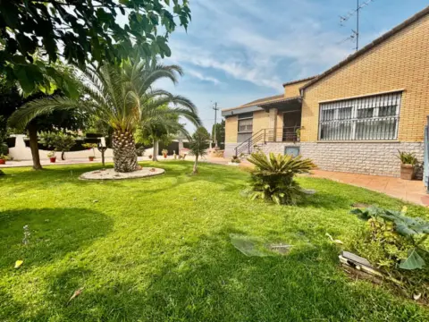 Chalet en El Burgo de Ebro