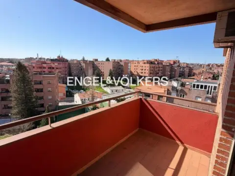 Ático en calle de Luis Rodríguez Ontiveros