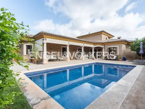 Casa en Torre en Conill-Cumbres San Antonio