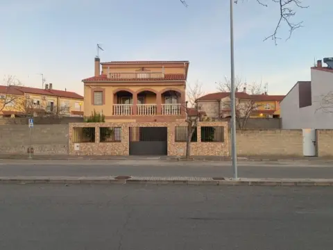 Chalet en calle de García Lorca