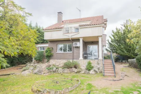 Casa en calle de Zurich, 14