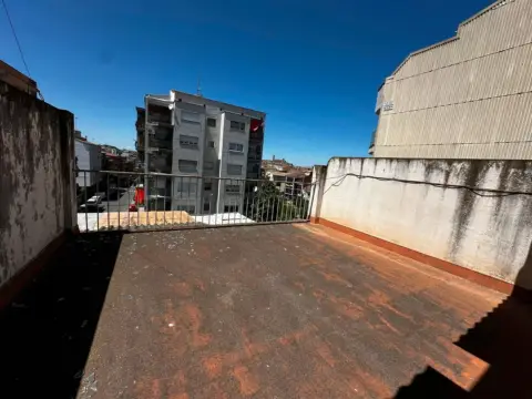 Edificio en Avinguda de Flix