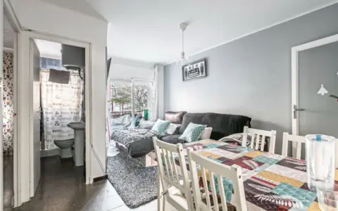 Piso en Avinguda d'Amèrica