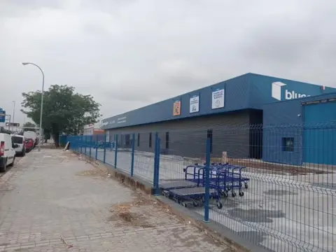 Trastero en calle de la Aviación, 113