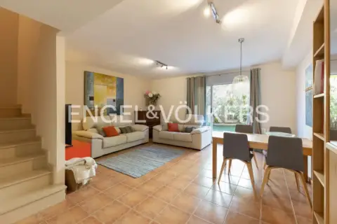 Casa en Nàquera - Náquera
