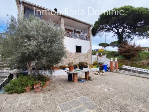 Chalet en Carrer del Matagalls, 2