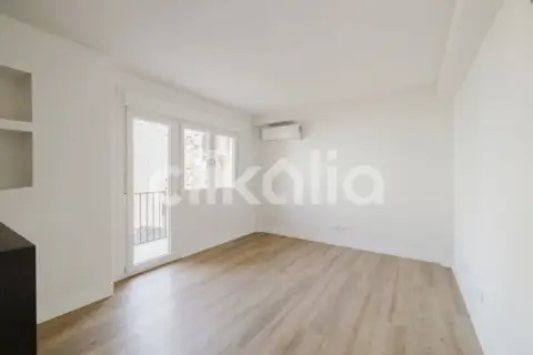Piso en La Trinidad-Mármoles-Perchel Norte