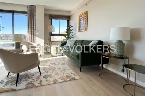 Apartamento en calle Poeta Fernández Heredia