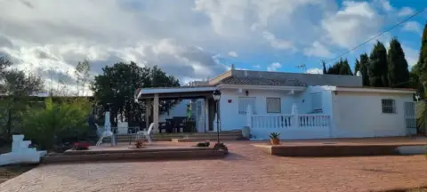 Chalet en Carrer de Benaguacil, 40