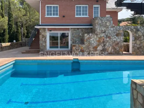 Casa en calle del Castillo de Torrelobatón