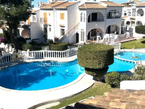 Casa adosada en calle calle Áncora, nº 88