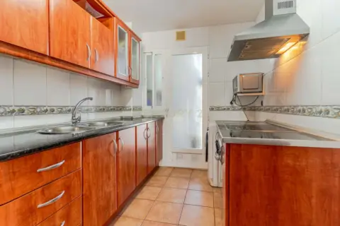 Piso en Avenida de las Palmeras, 1