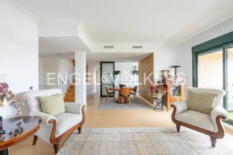 Dúplex en Somosaguas-Húmera-Los Ángeles