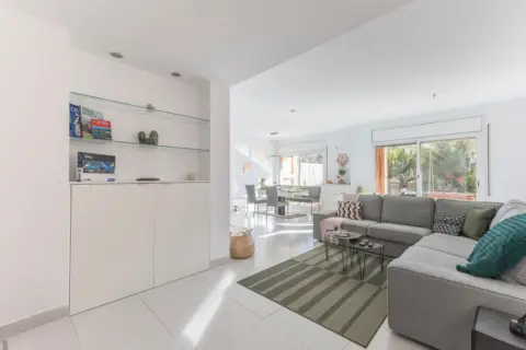 Casa adosada en Can Girona-Terramar-Vinyet