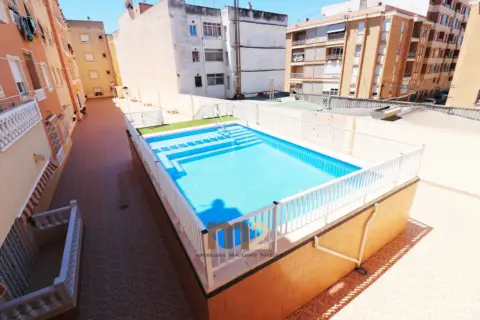 Apartamento en calle Avinguda del Mediterrani, nº 12