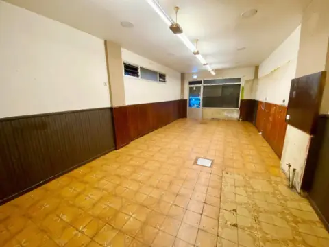 Local comercial en La Calzada
