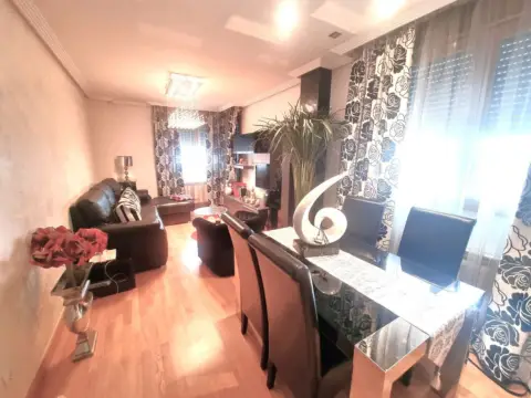 Piso en calle Albergues