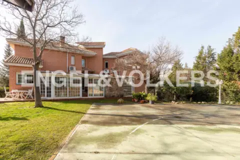 Casa en Club de Golf-Molino de la Hoz