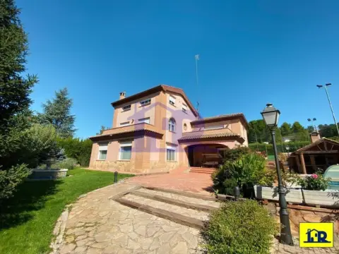 Chalet en calle C-. Camino Parador 2. Rio San Martín