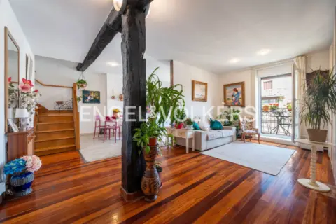 Dúplex en Plaza de Sarriegi