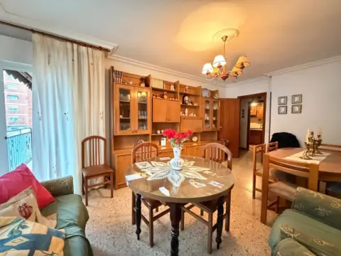 Piso en Plaza de la Constitución