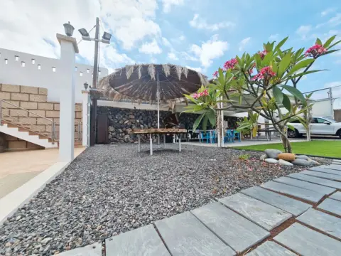 Casa en calle Imada