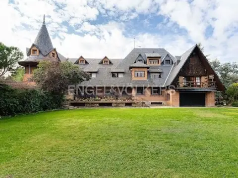 Casa en La Raya del Palancar-Guadamonte