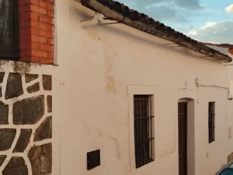 Casa en calle de la Aguasantas