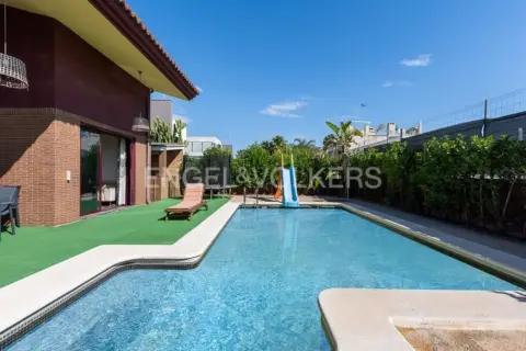 Casa en La Canyada - La Cañada
