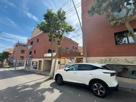 Garaje en Passeig de Roman Fabra, 29